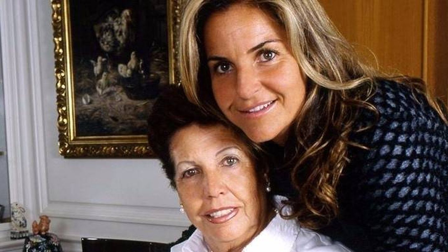 Arantxa Sánchez Vicario y su madre, Marisa. (EFE)