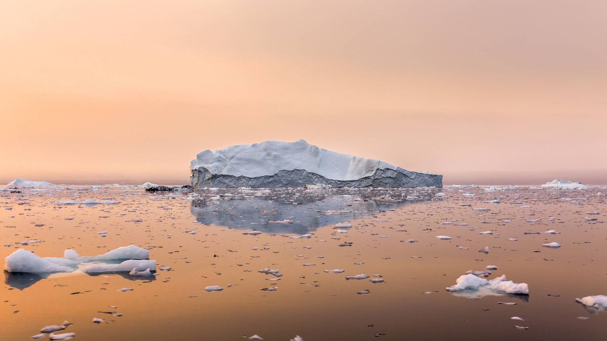 La capa de hielo de Groenlandia se derrite de abajo arriba: ¿qué ocurrirá en el año 3000?