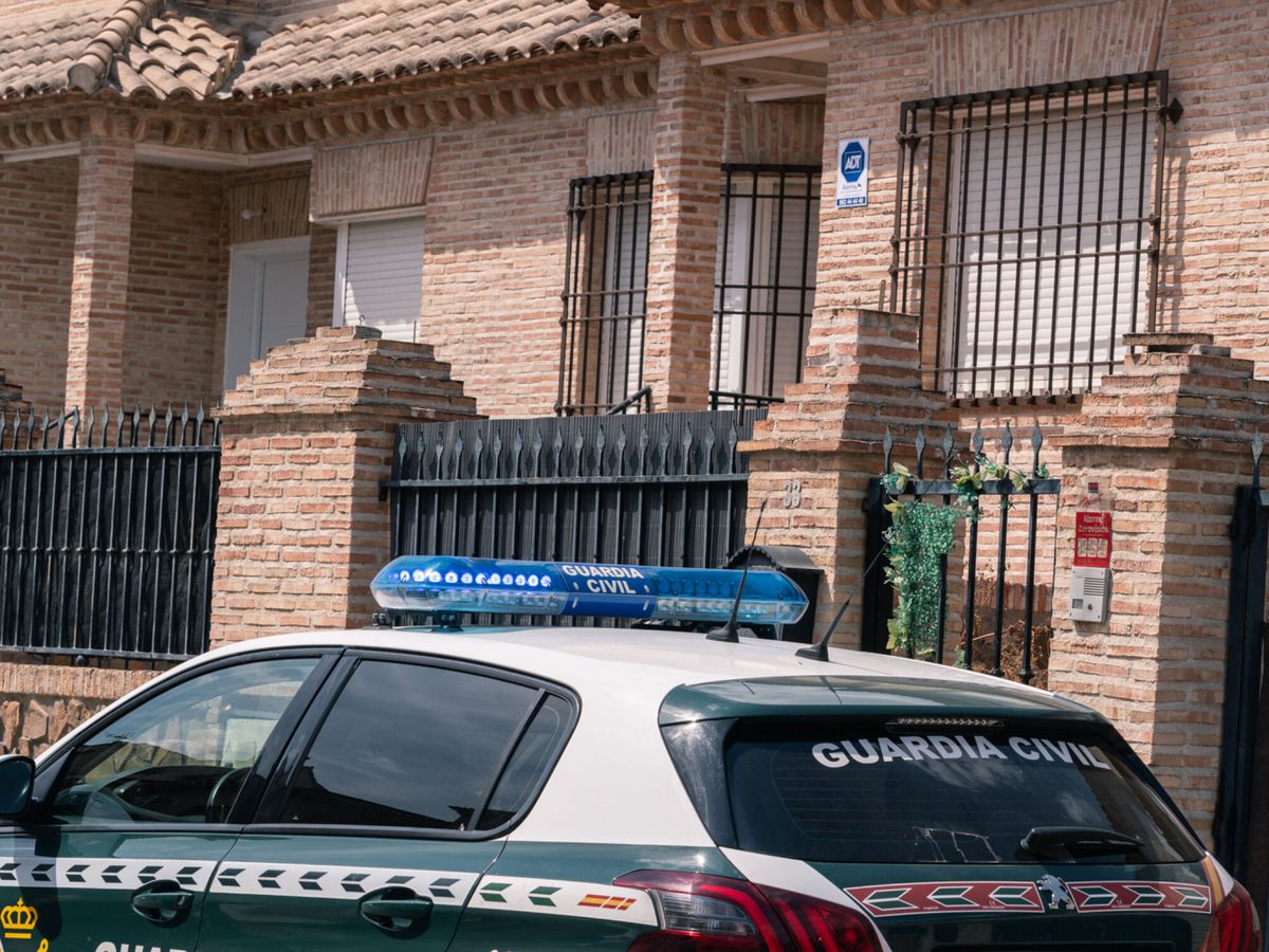Foto: Coche de la Guardia Civil en Toledo en imagen de archivo. (Europa Press/Juan Moreno)