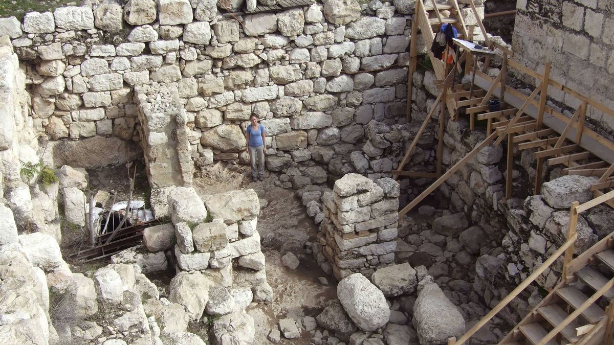 Calificación Mediar rodar Hallan en las ruinas del Templo de Salomón el anillo de un personaje bíblico