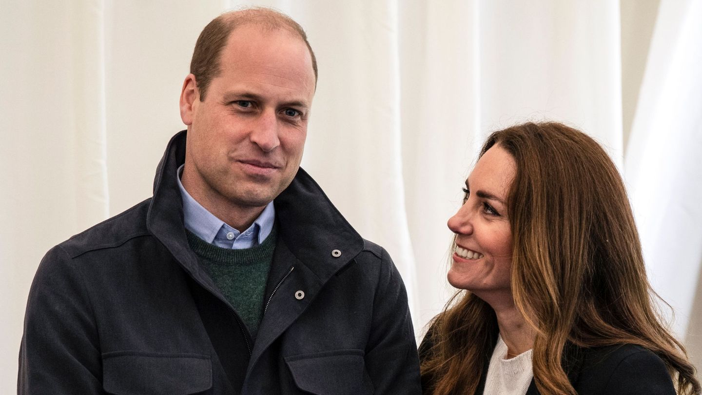 El príncipe Guillermo y Kate Middleton, durante su tour por Escocia. (Reuters)