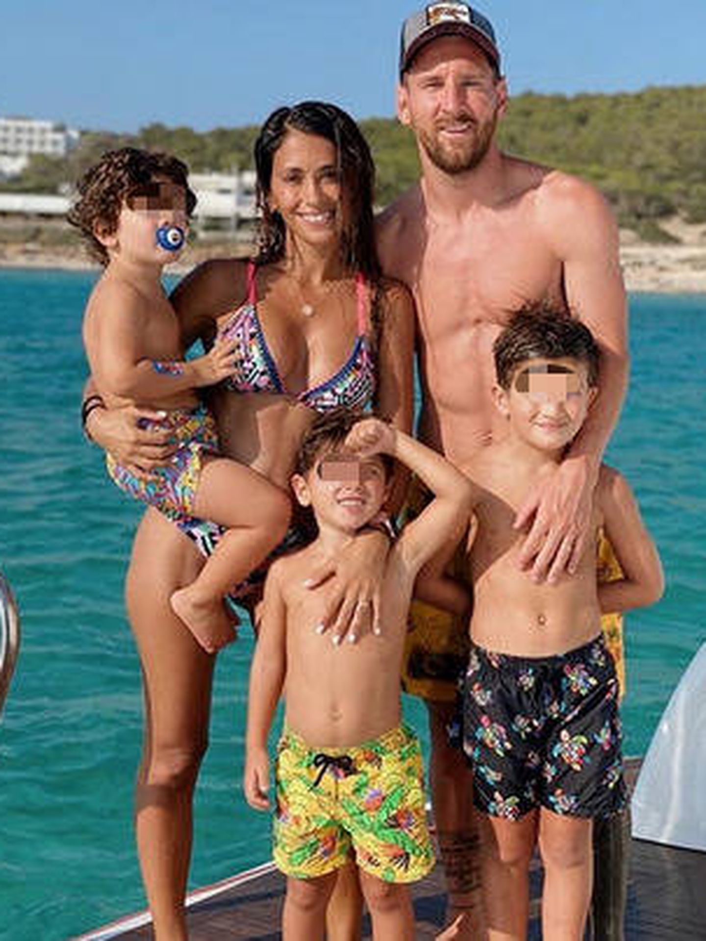  Messi y familia. (Instagram @antonelaroccuzzo)
