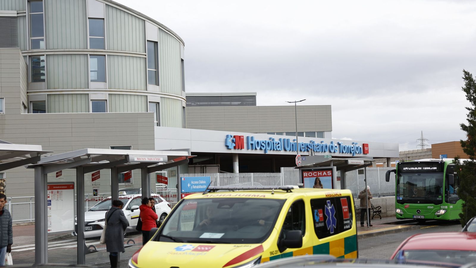 Madrid reduce un 14% la espera en consultas y un 11% en operaciones en lo que va de año