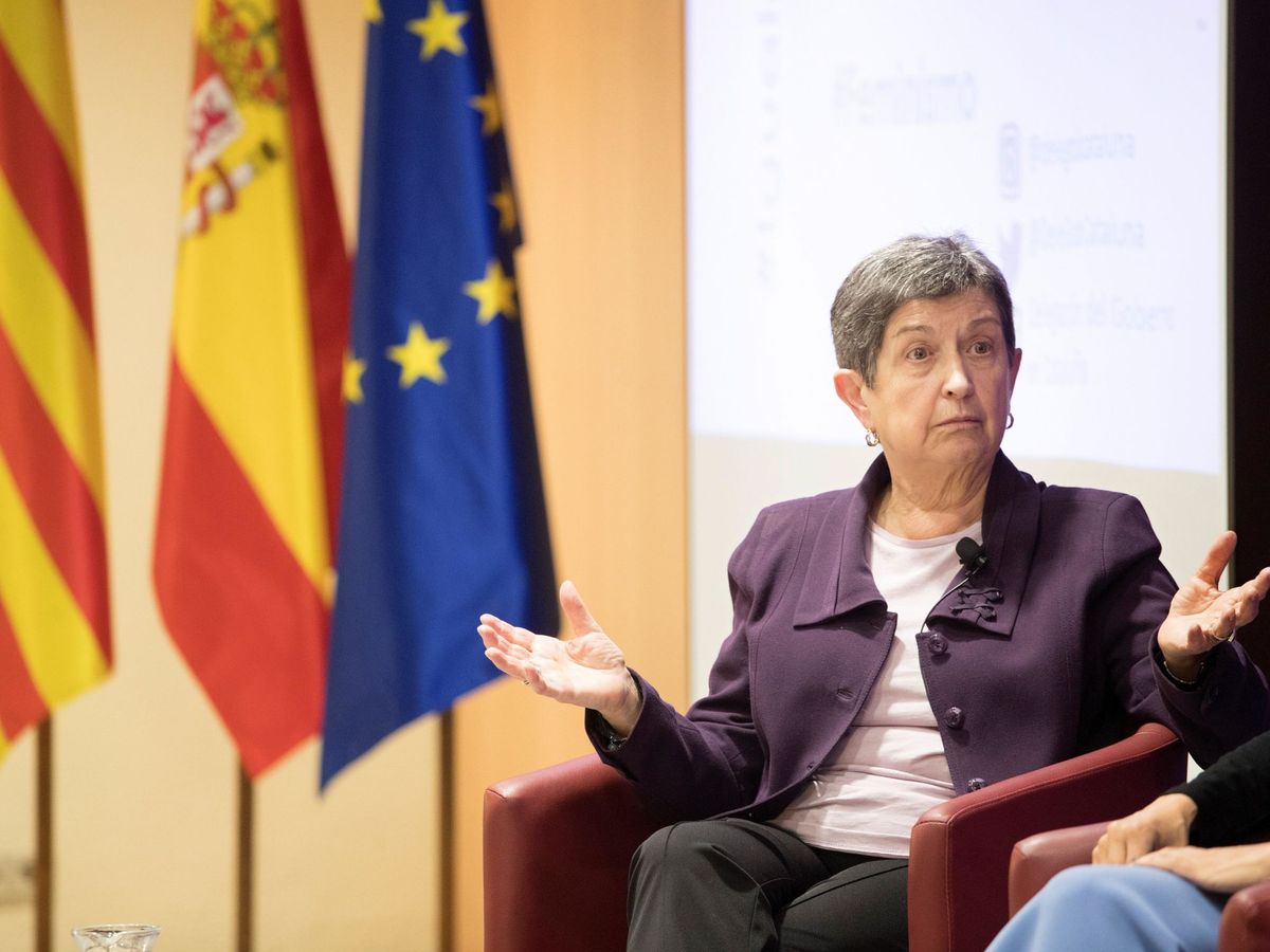 Foto: La delegada del Gobierno en Cataluña, Teresa Cunillera (i), en un evento el pasado 3 de marzo. (EFE)