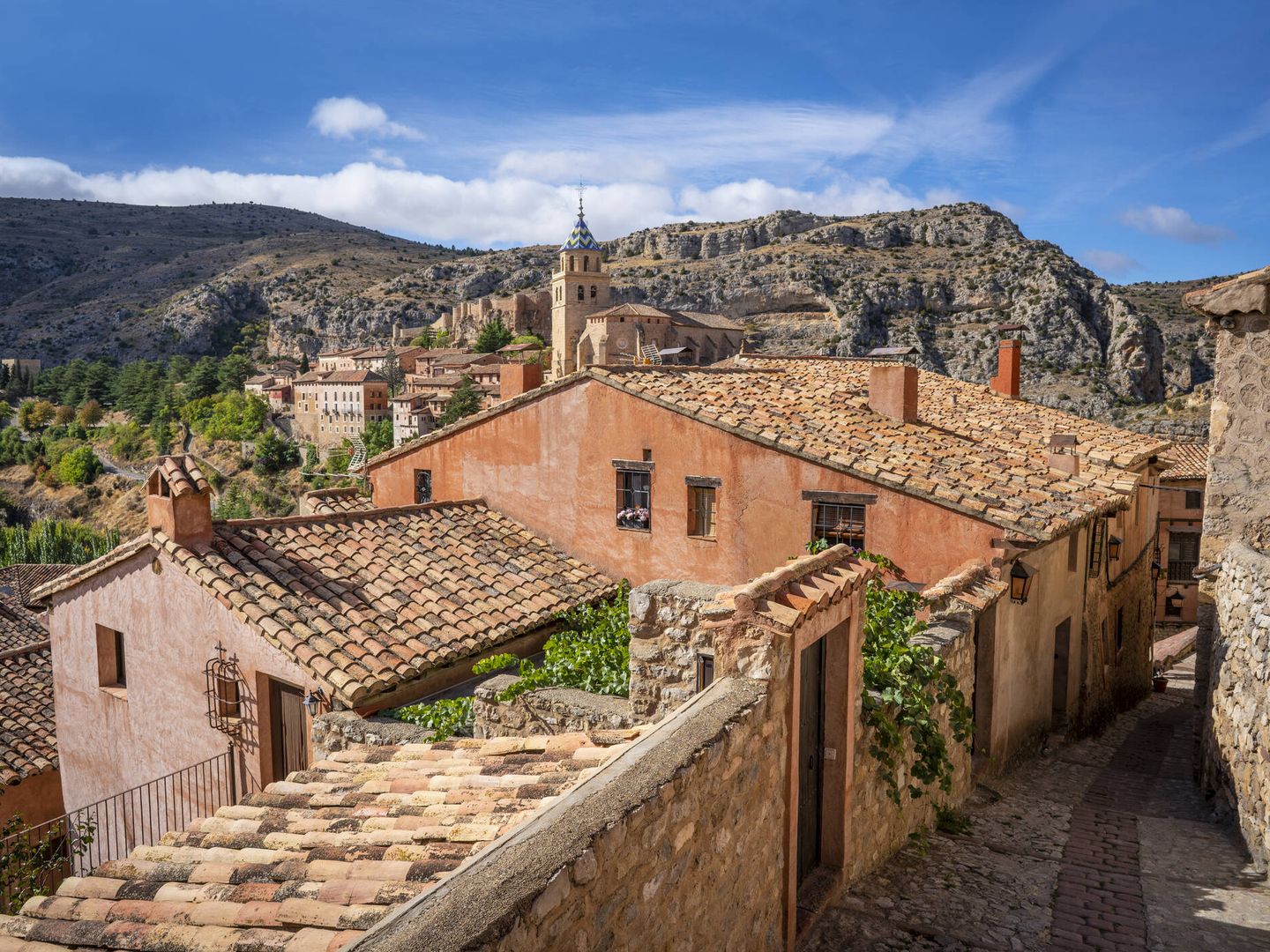 Calles del pueblo de Albarracín en Teruel (Fuente: iStock)