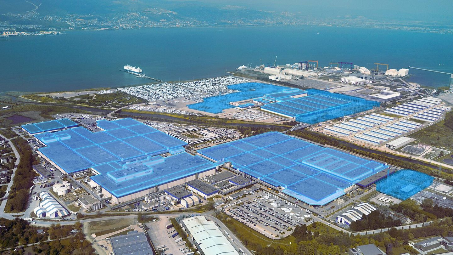 Vista aérea de la planta de Ford Otosan en Kocaeli, Turquía. De allí saldrán las futuras Ford Transit Custom y Tourneo Custom, que contarán con versiones eléctricas.