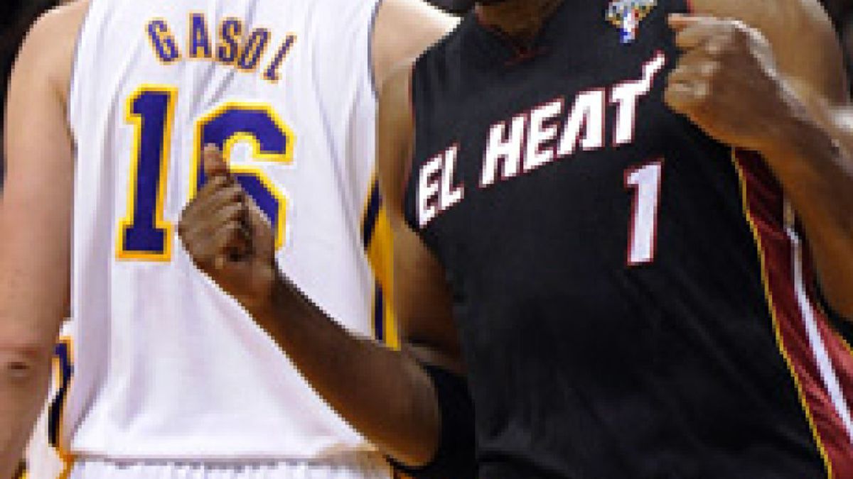 Los Lakers caen en Miami e intercambian la racha con los Heat