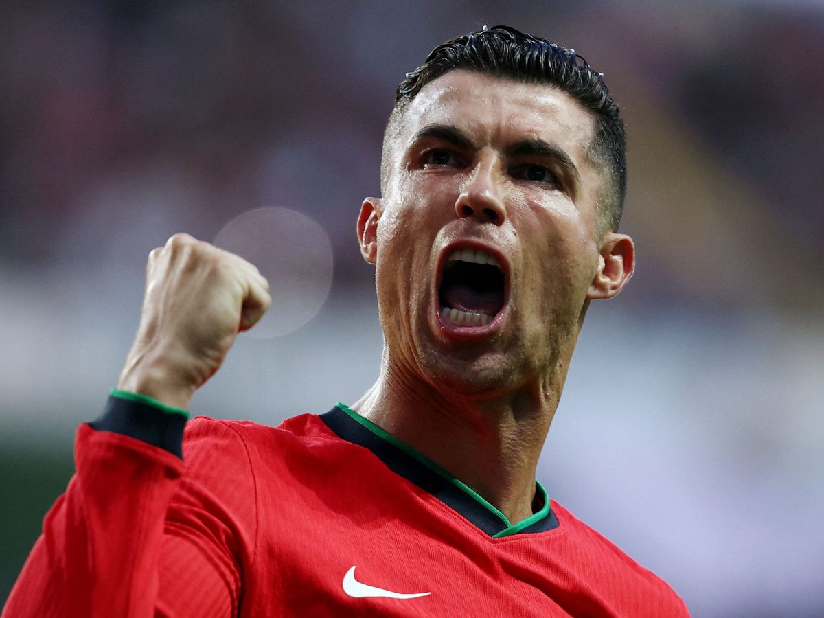 Foto: Cristiano Ronaldo celebra un gol en el amistoso contra Irlanda. (Reuters/Rodrigo Antunes)