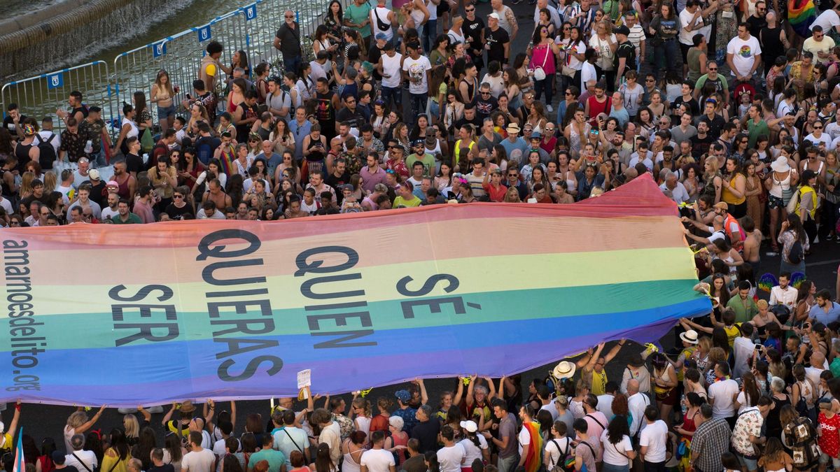 Madrid multa con 20.001 euros a una 'coach' por sus terapias contra la homosexualidad