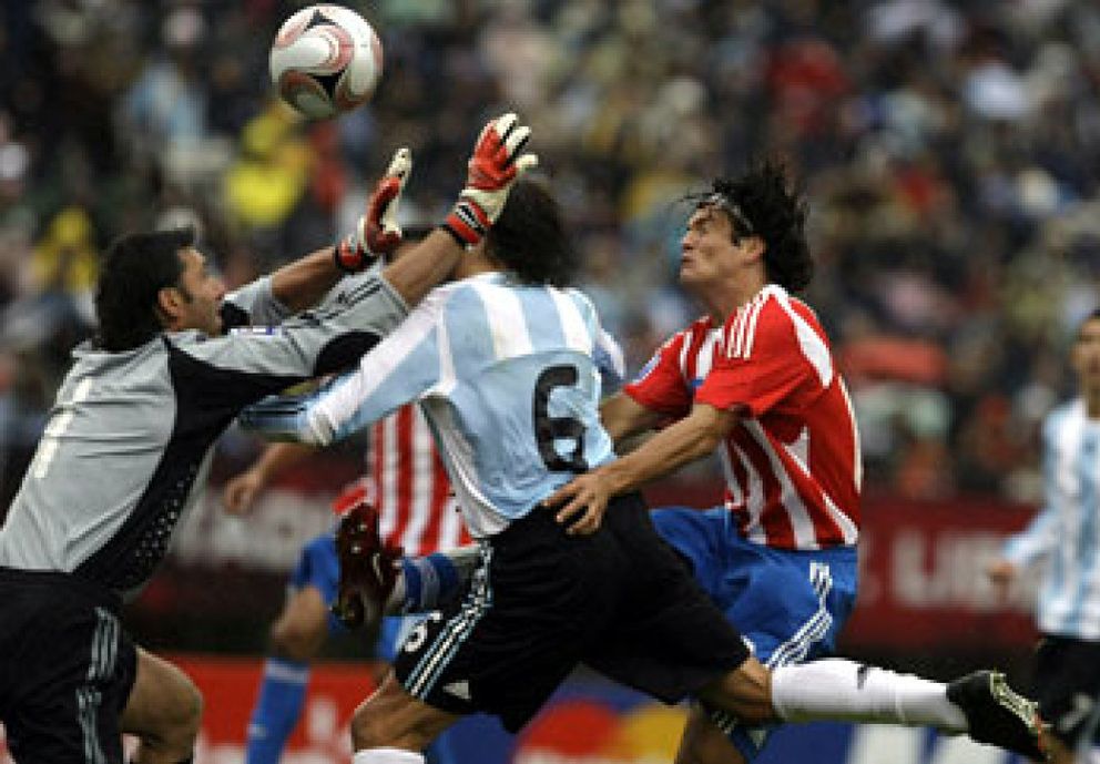 Foto: El Getafe, indignado con los dirigentes del fútbol argentino tras la lesión del 'Pato'