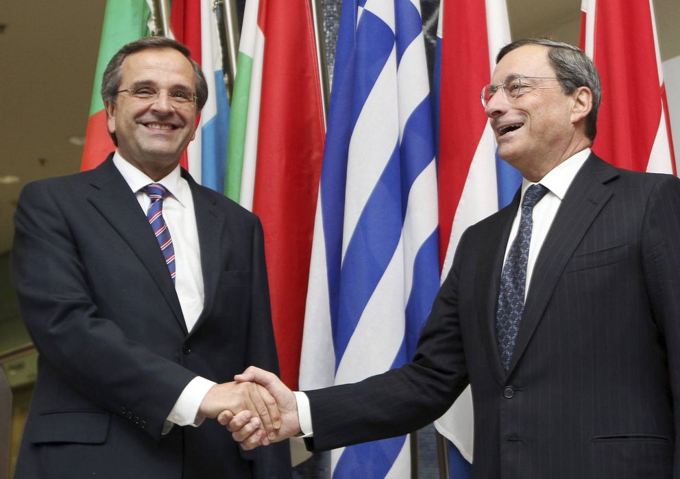 Foto: El primer ministro griego, Andonis Samarás, y el presidente del BCE, Mario Draghi 