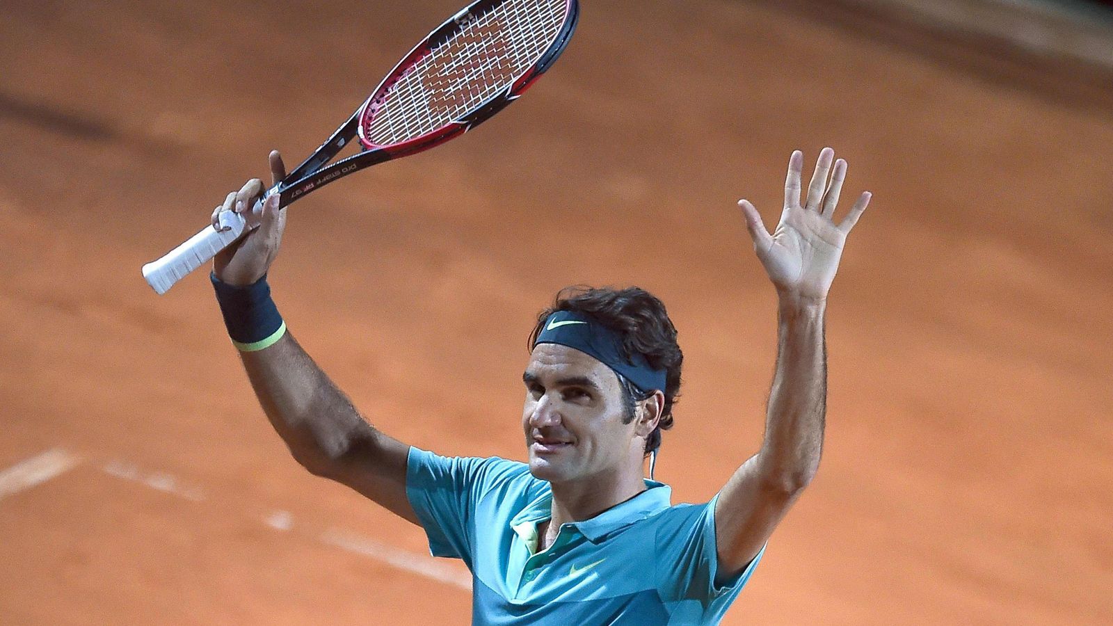 Foto: Federer celebra su pase a la final de Roma (Efe).