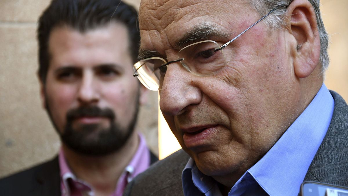 Alfonso Guerra critica a Rajoy por no intervenir TV3 al aplicar el 155