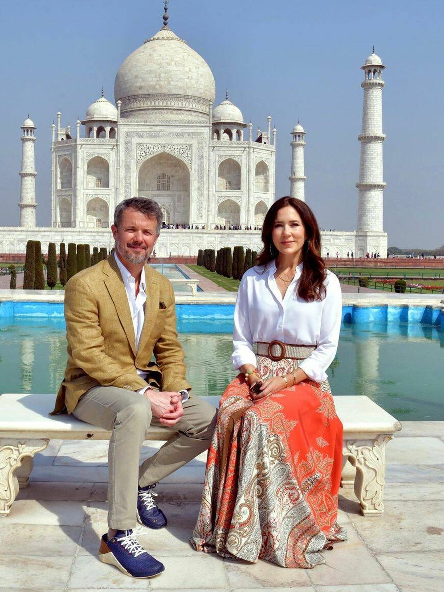 La princesa Mary de Dinamarca con la misma falda en su viaje reciente a la India. (Instagram/@detdanskekongehus)