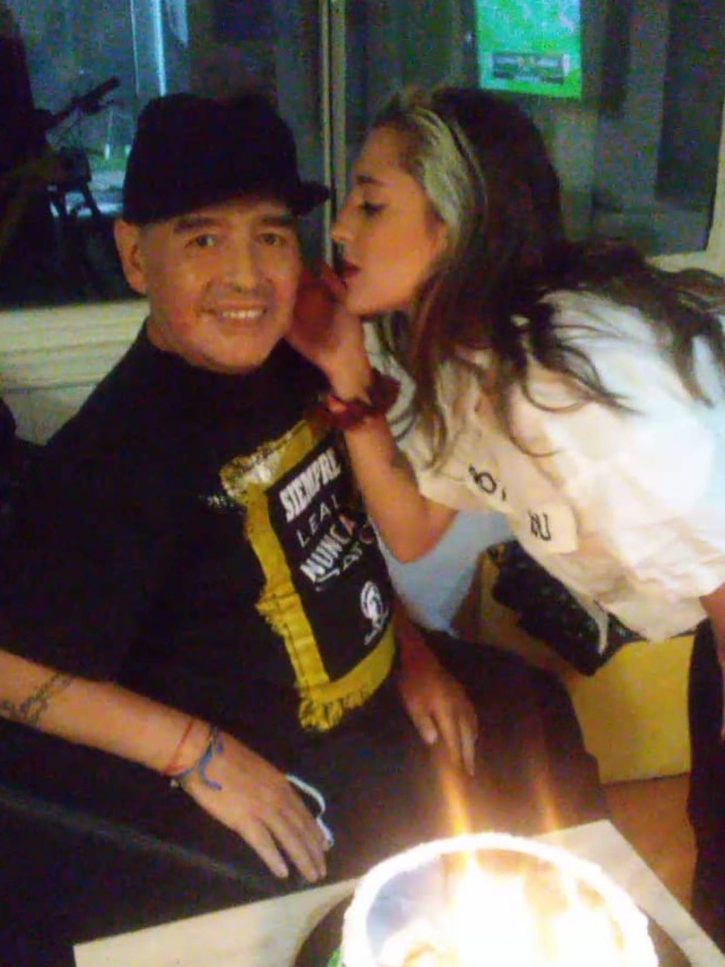 Maradona, junto a su hija Jana. (Instagram @janamaradona)