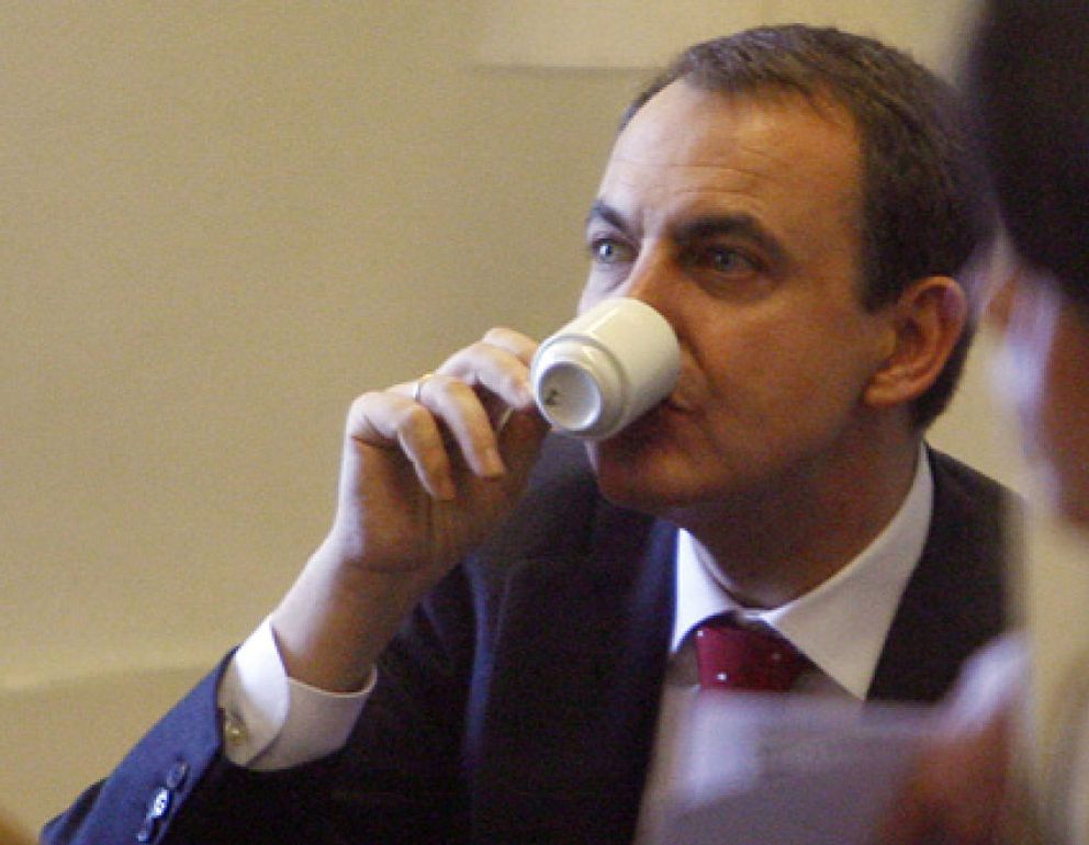 Foto: Y Zapatero pagó cuatro cafés a 70 céntimos... en el Congreso