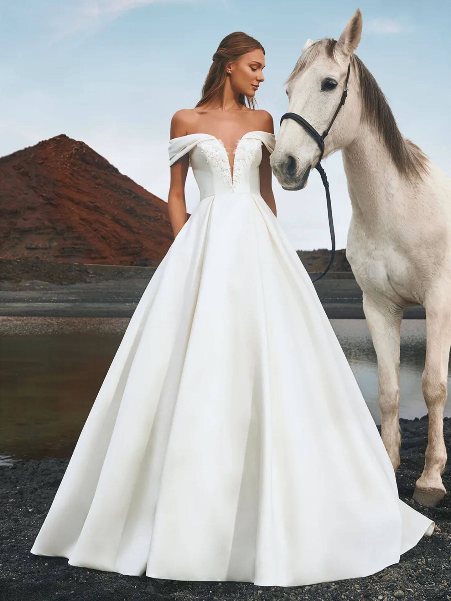 Los 7 tejidos más buscados para confeccionar un vestido de novia