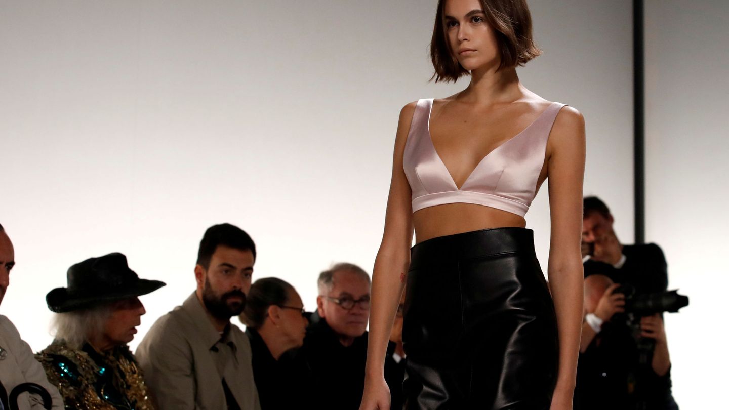 Kaia Gerber para Givenchy. (Reuters)