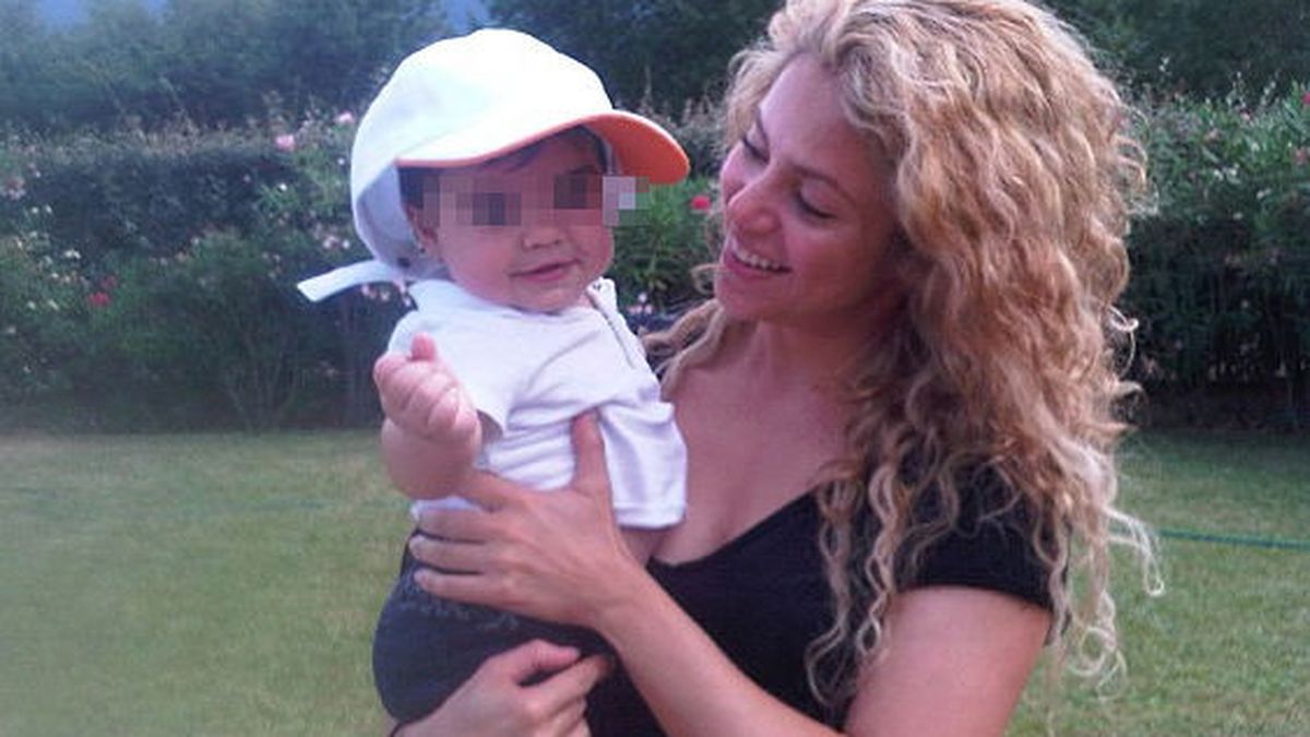 Shakira recupera fuerzas con sus suegros y el pequeño Milan en la campiña francesa