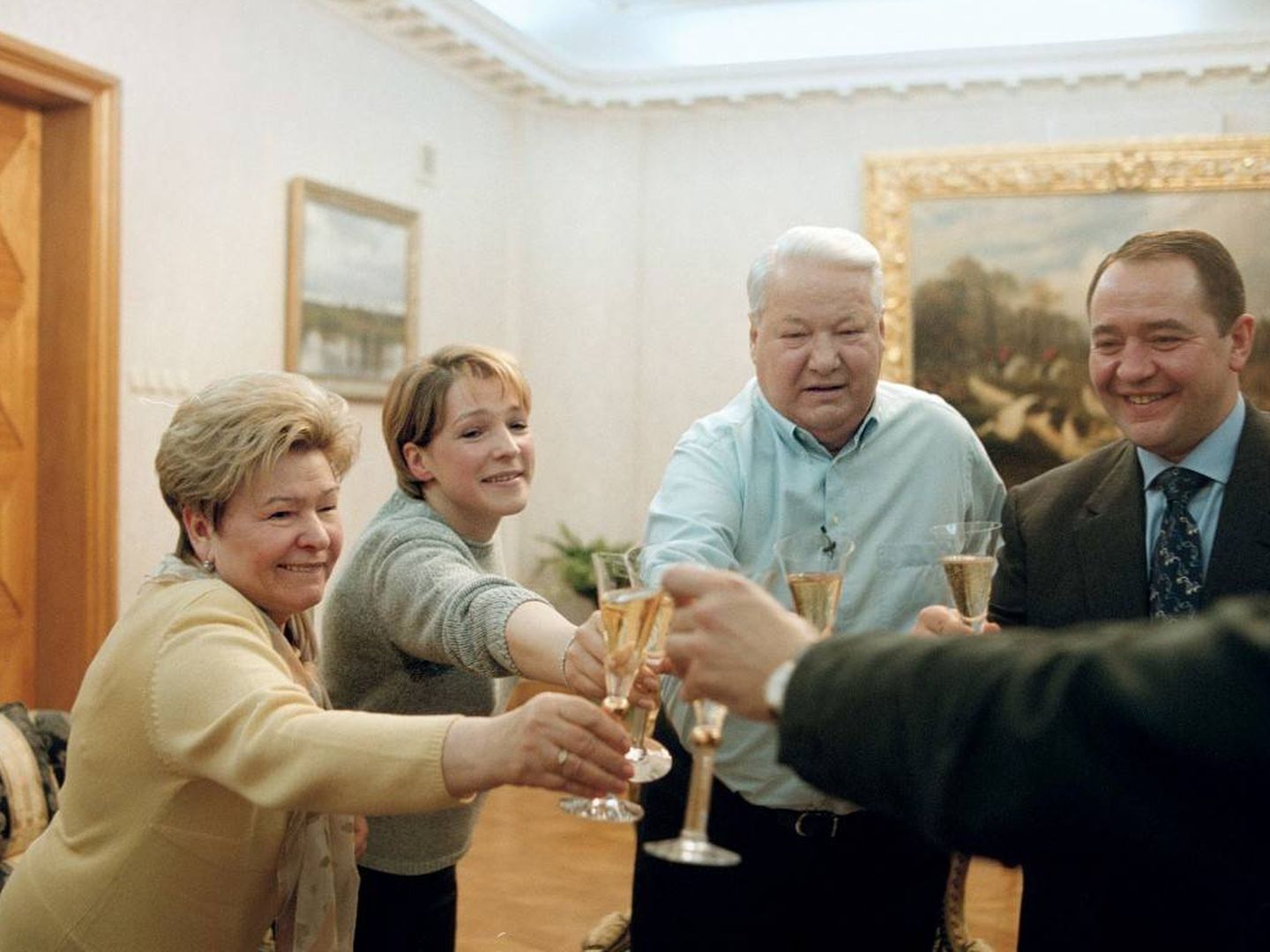 Yeltsin celebra la victoria de Putin en 'Putin's Witnesses'