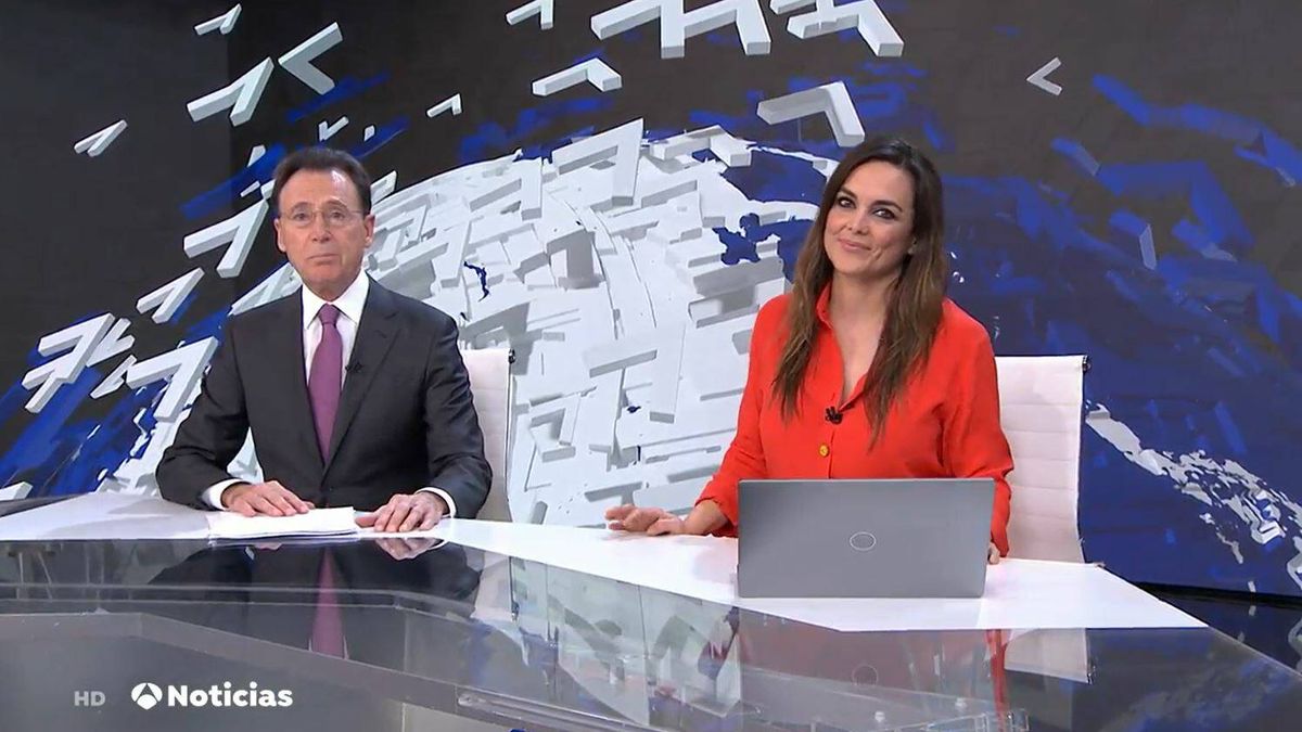 El error de Matías Prats en Antena 3 que Mónica Carrillo le ha reprochado en directo