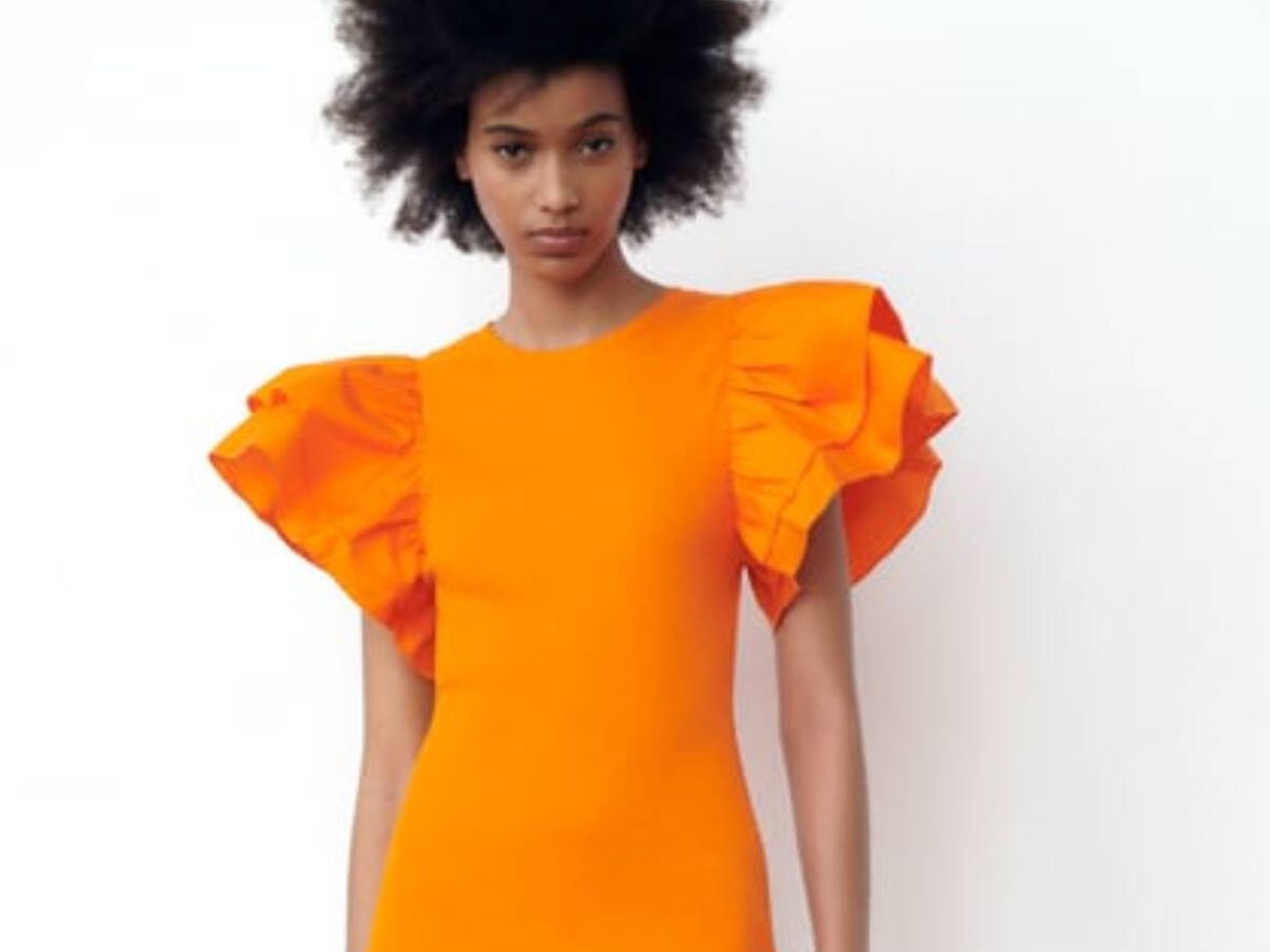 Naranja con volantes y por solo 10 euros: el vestido imprescindible las rebajas de