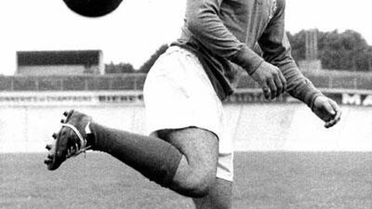 Muere Just Fontaine, el jugador que más goles hizo en la historia de un Mundial, a lo 89 años