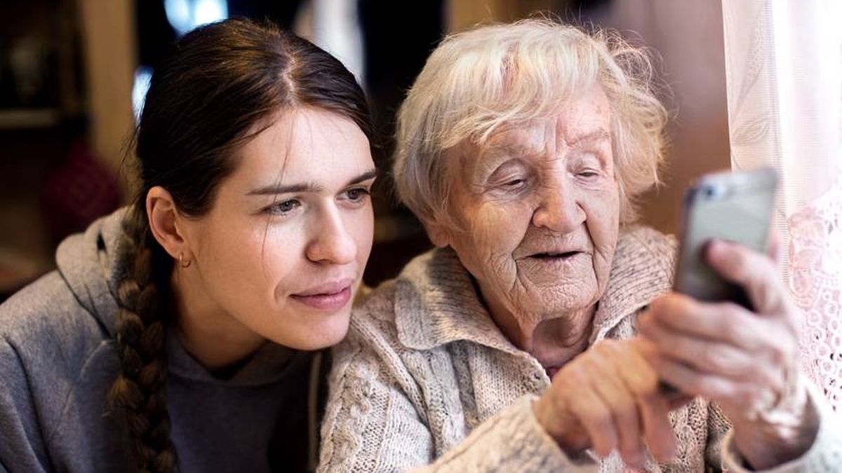 Vivir más y mejor: nuevas formas de cuidar a una población envejecida
