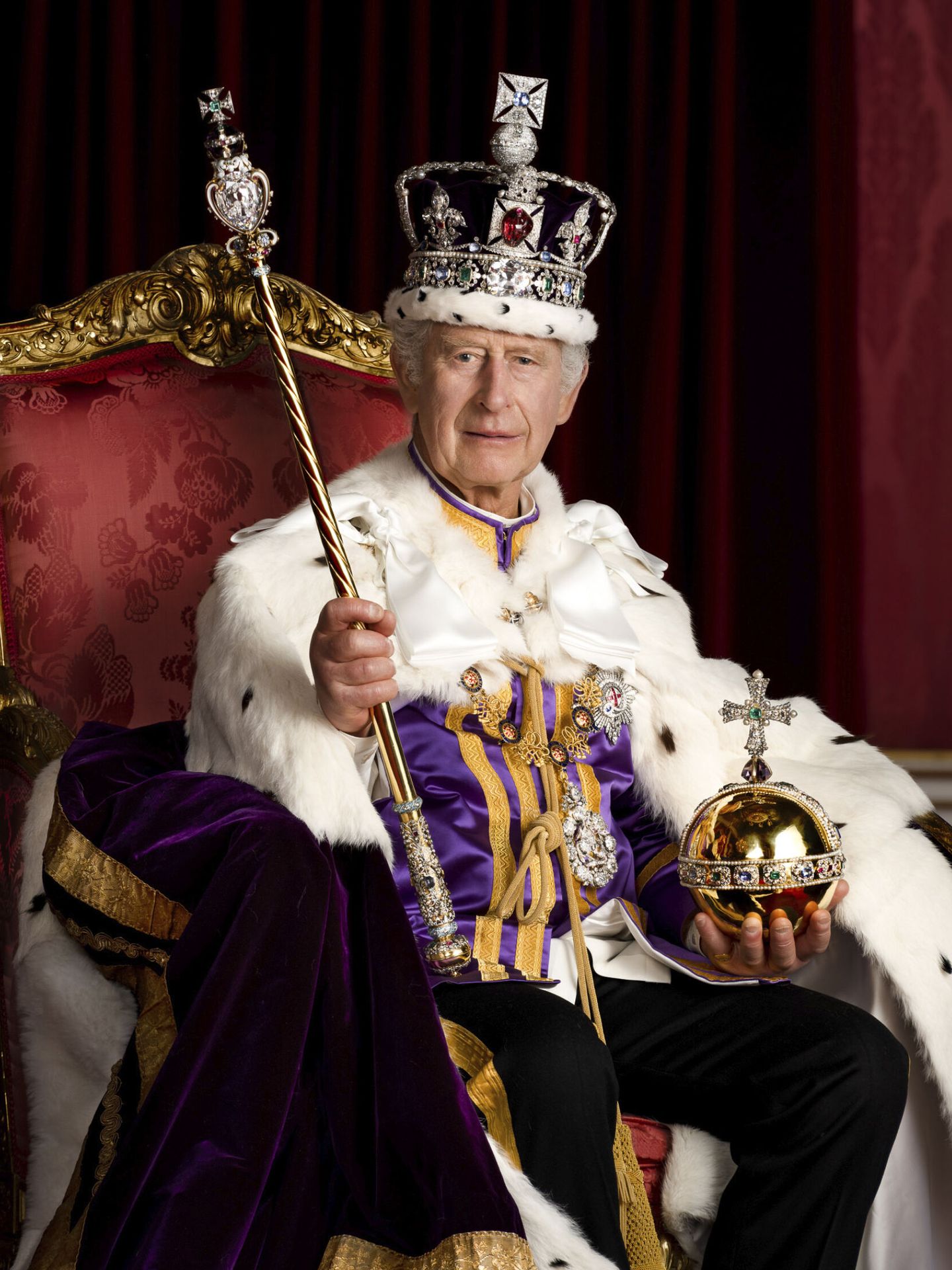 El primer retrato oficial del rey Carlos III. (EFE)