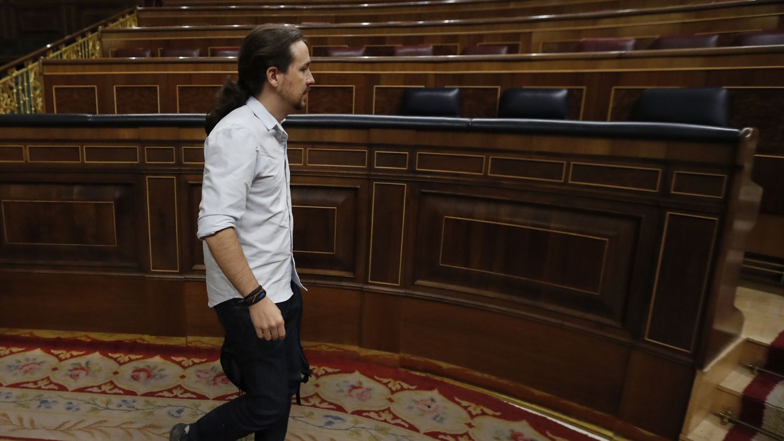 Foto: Pablo Iglesias durante la segunda jornada de investidura en el Congreso de los Diputados. (EFE)