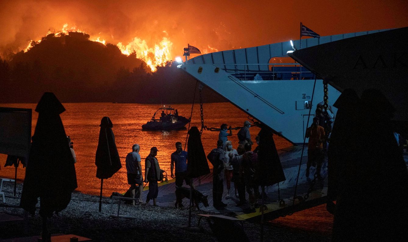La inacción climática solo vaticina más y peores catástrofes climáticas. (Reuters/Nicolas Economou)