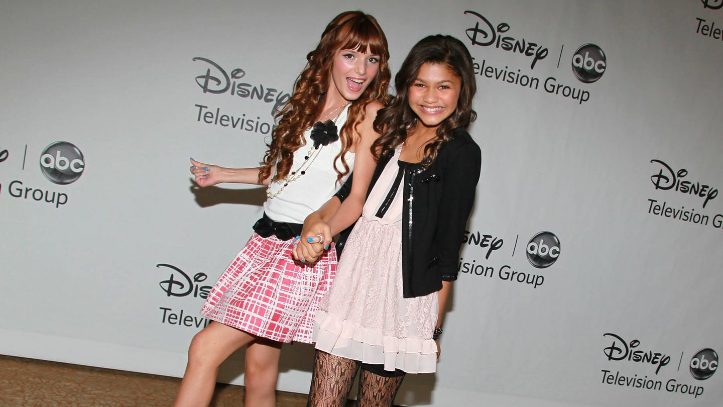  Bella Thorne y Zendaya, dos chicas Disney en 2010. (Getty)