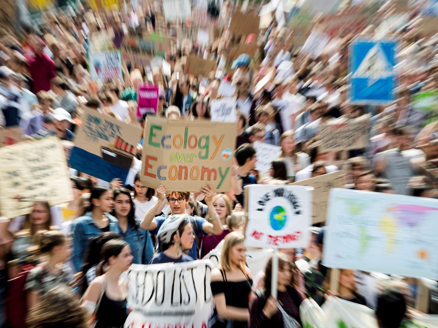 Manifestación de jóvenes a favor del planeta (EFE)