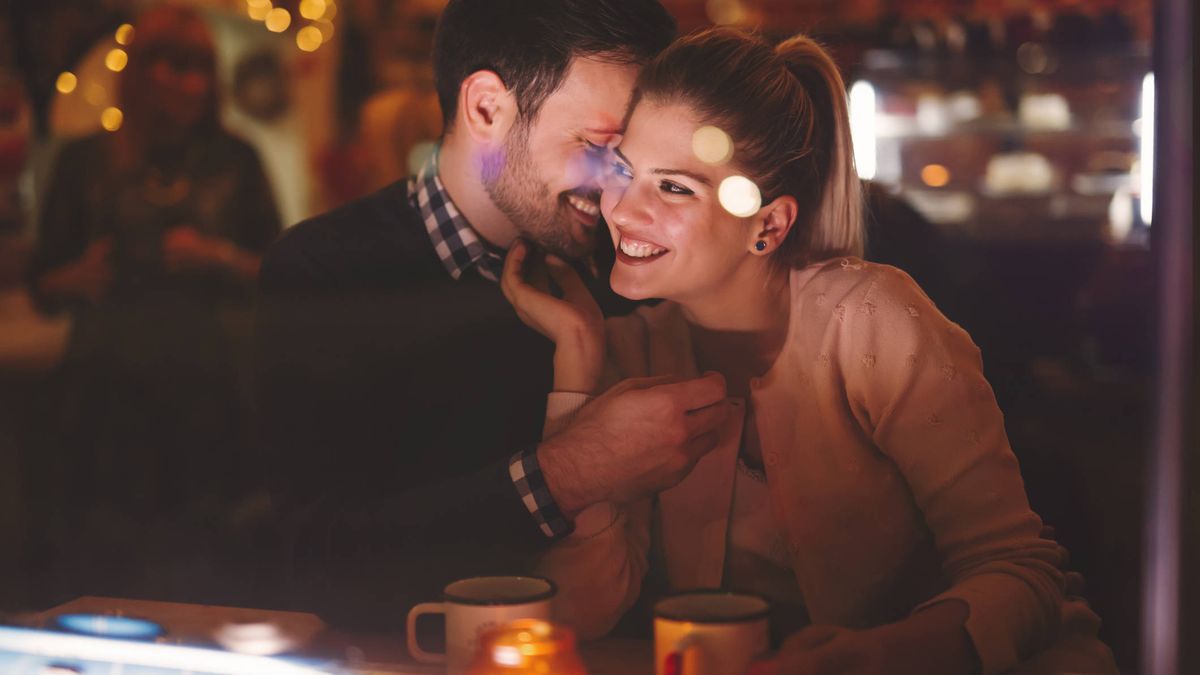 El hábito que tienen las parejas que menos discuten y más felices son: demostrado por los psicólogos