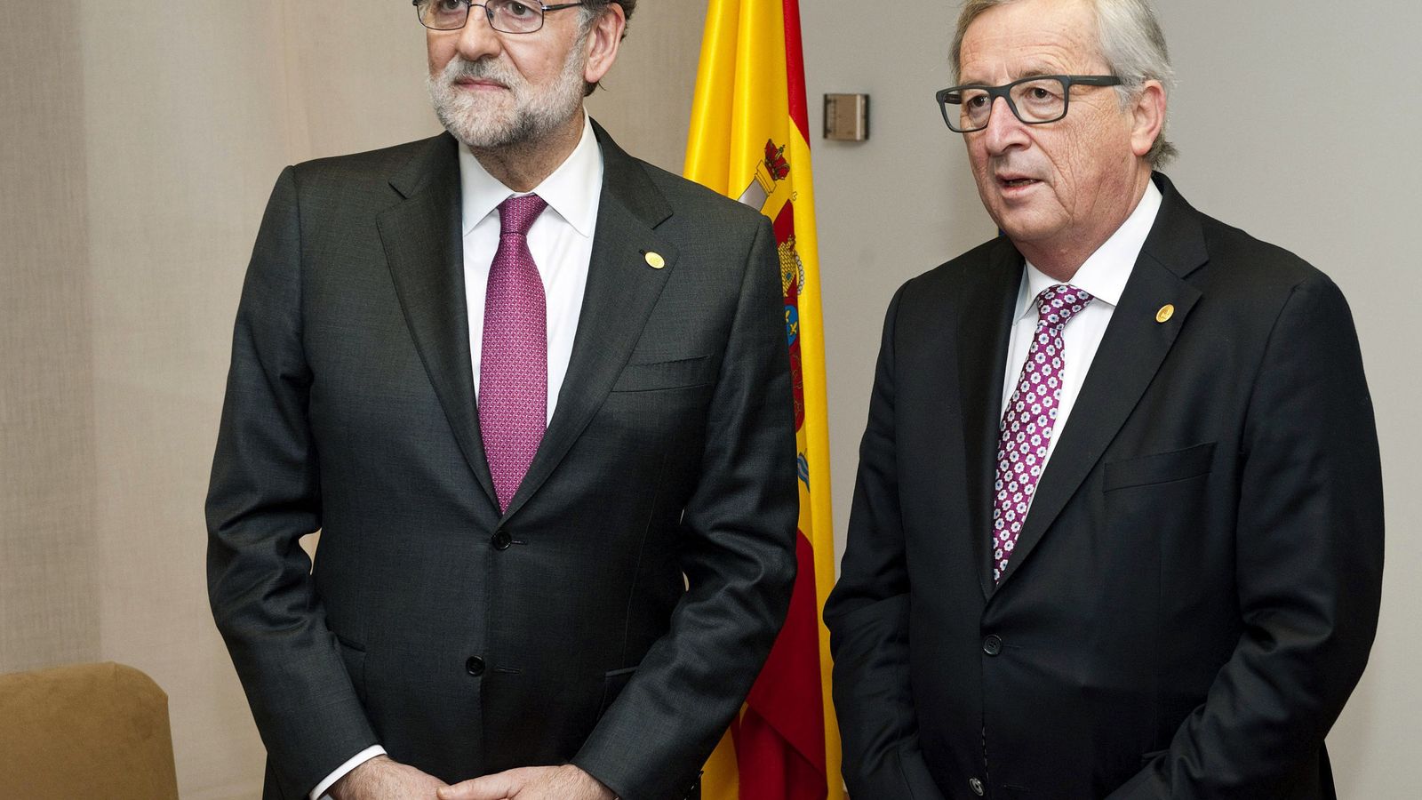 Foto: El presidente del Gobierno en funciones, Mariano Rajoy, junto al presidente de la Comisión Europea, Jean-Claude Juncker. (EFE)