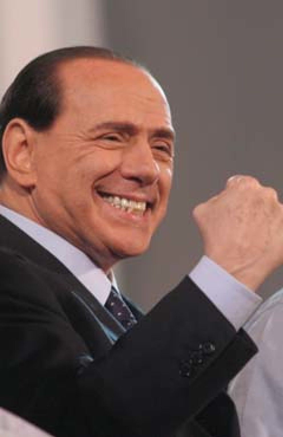 Foto: Berlusconi está convencido de que si Ronaldinho deja el FC Barcelona irá al Milán