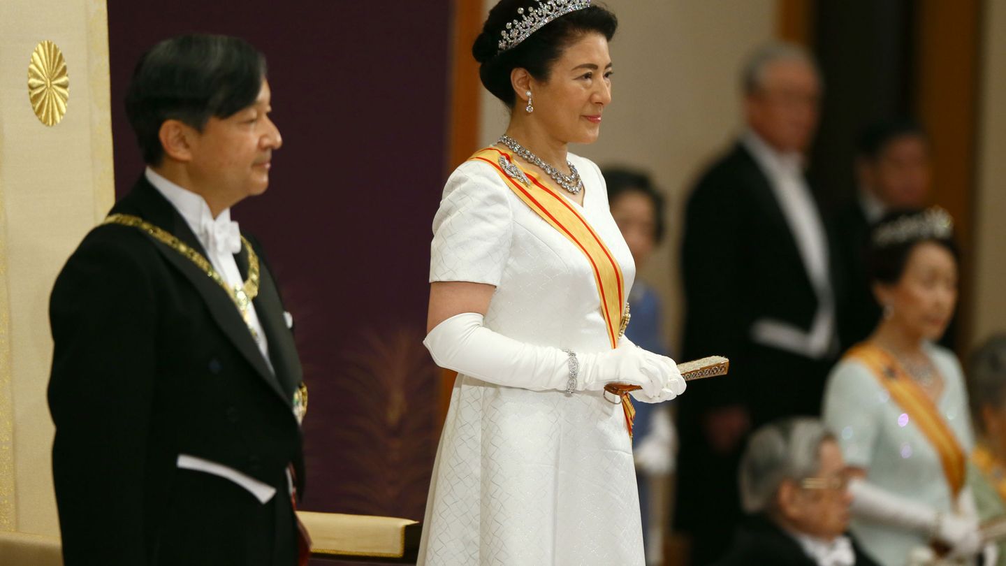 Masako luciendo su 'nueva tiara'. (Reuters)