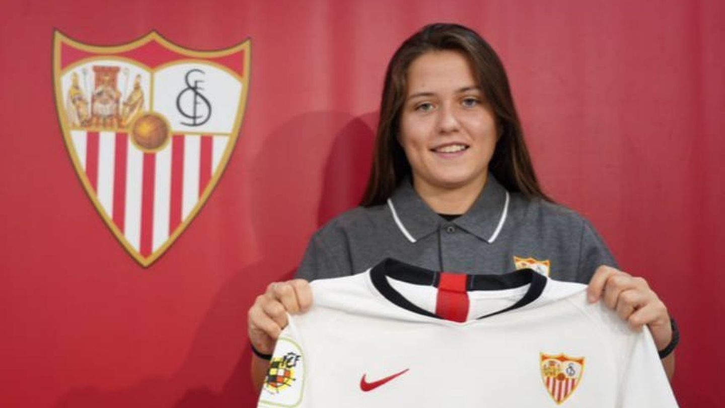 El FC Barcelona y el Sevilla CF han llegado un acuerdo para la cesión de la joven delantera Claudia Pina