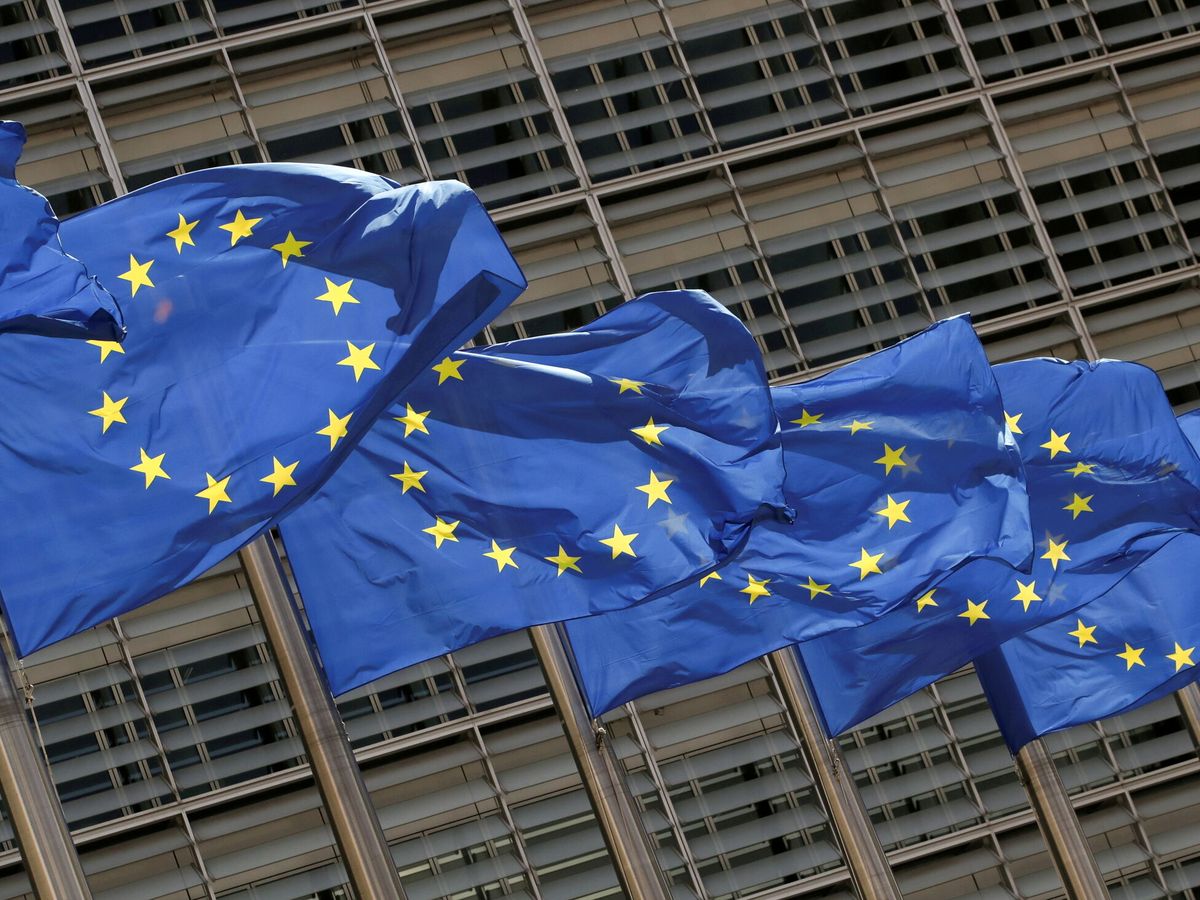Foto: Banderas de la Unión Europea. (Reuters)