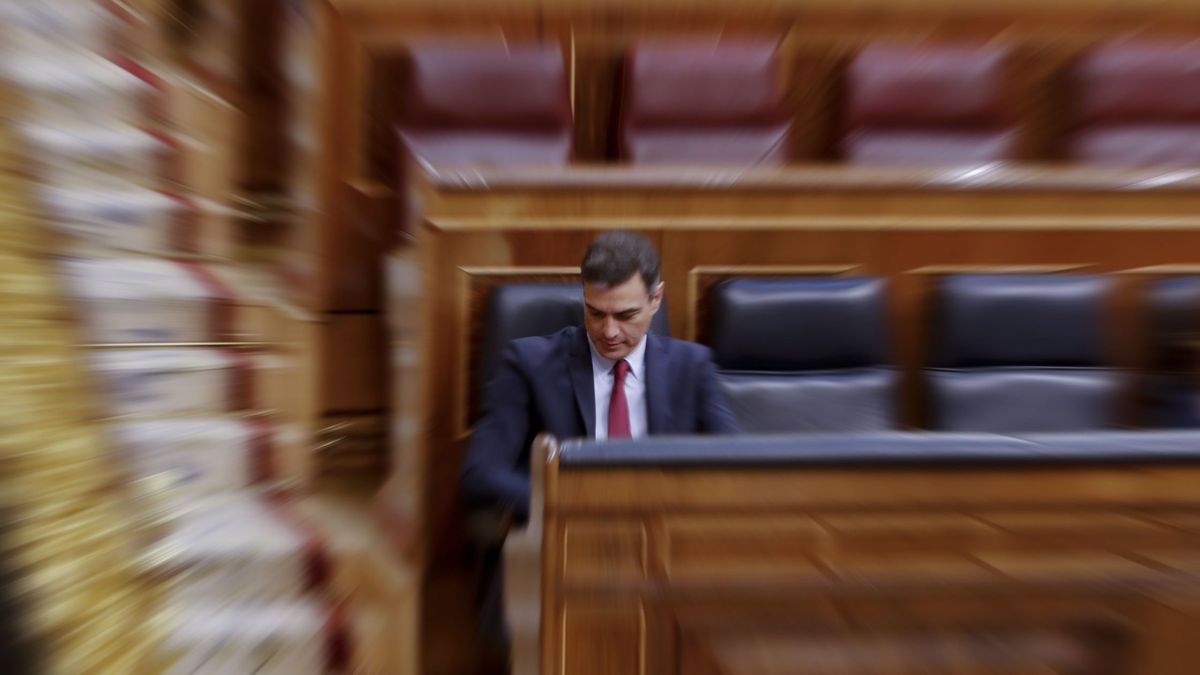 Casado sacude el fantasma de Zapatero a Sánchez: "Vamos del plan E al escudo social"