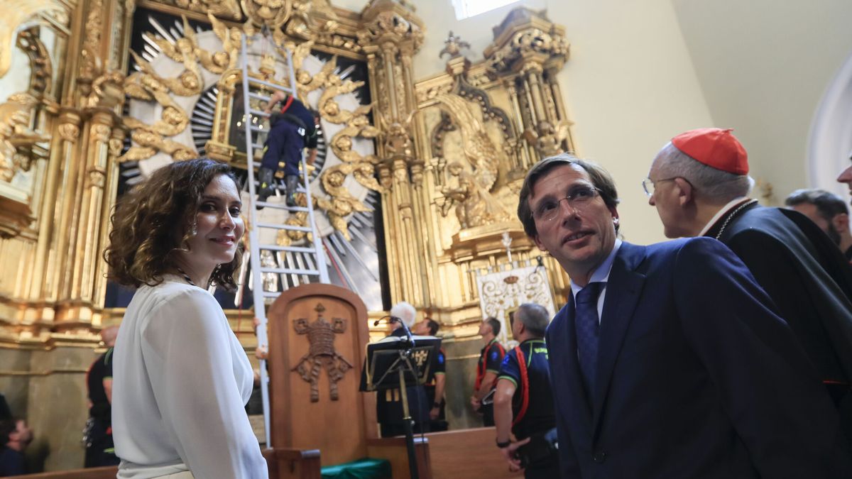 Ayuso y Almeida cultivan su perfil católico ante el Papa en pleno pulso electoral con Vox