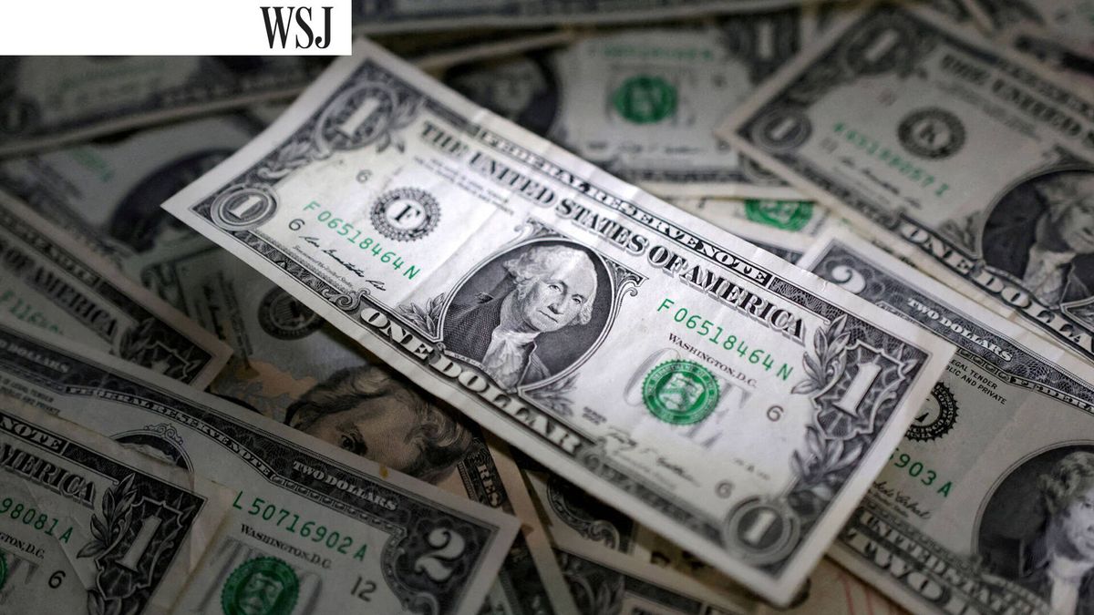 Qué pueden esperar los inversores del dólar más fuerte en 40 años
