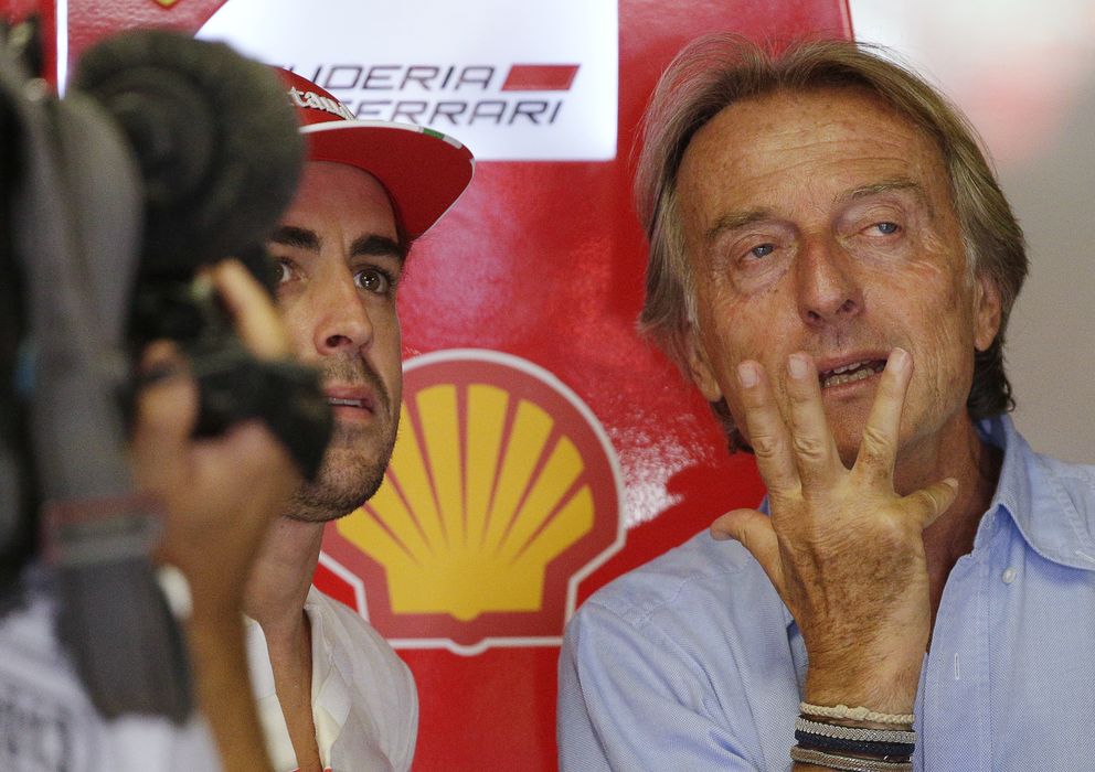 Foto: Montezemolo y Alonso hablan durante los entrenamientos libres del GP de Italia de 2013. (Reuters)