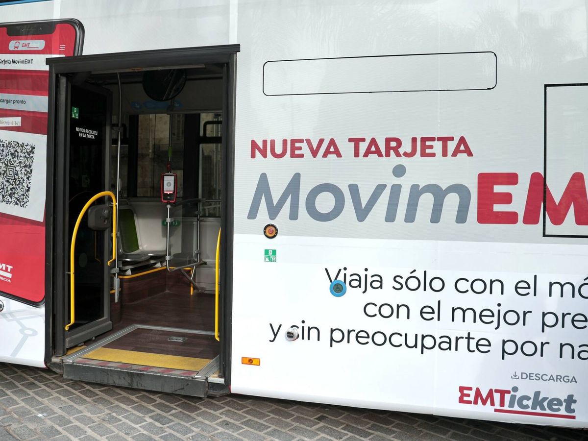 Foto: Vista de un autobús que promociona el nuevo proyecto. (Ayuntamiento de Valencia)