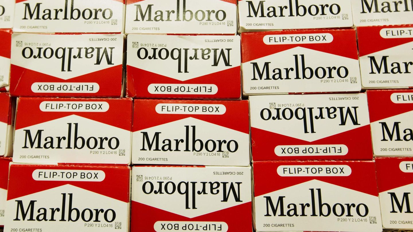 Pequetes de cigarrillos Malboro. (Reuters)