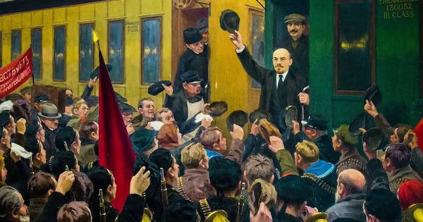 Foto: Lenin regresa del exilio a la Estación de Finlandia el 3 de abril de 1917: comienza la Revolución Rusa