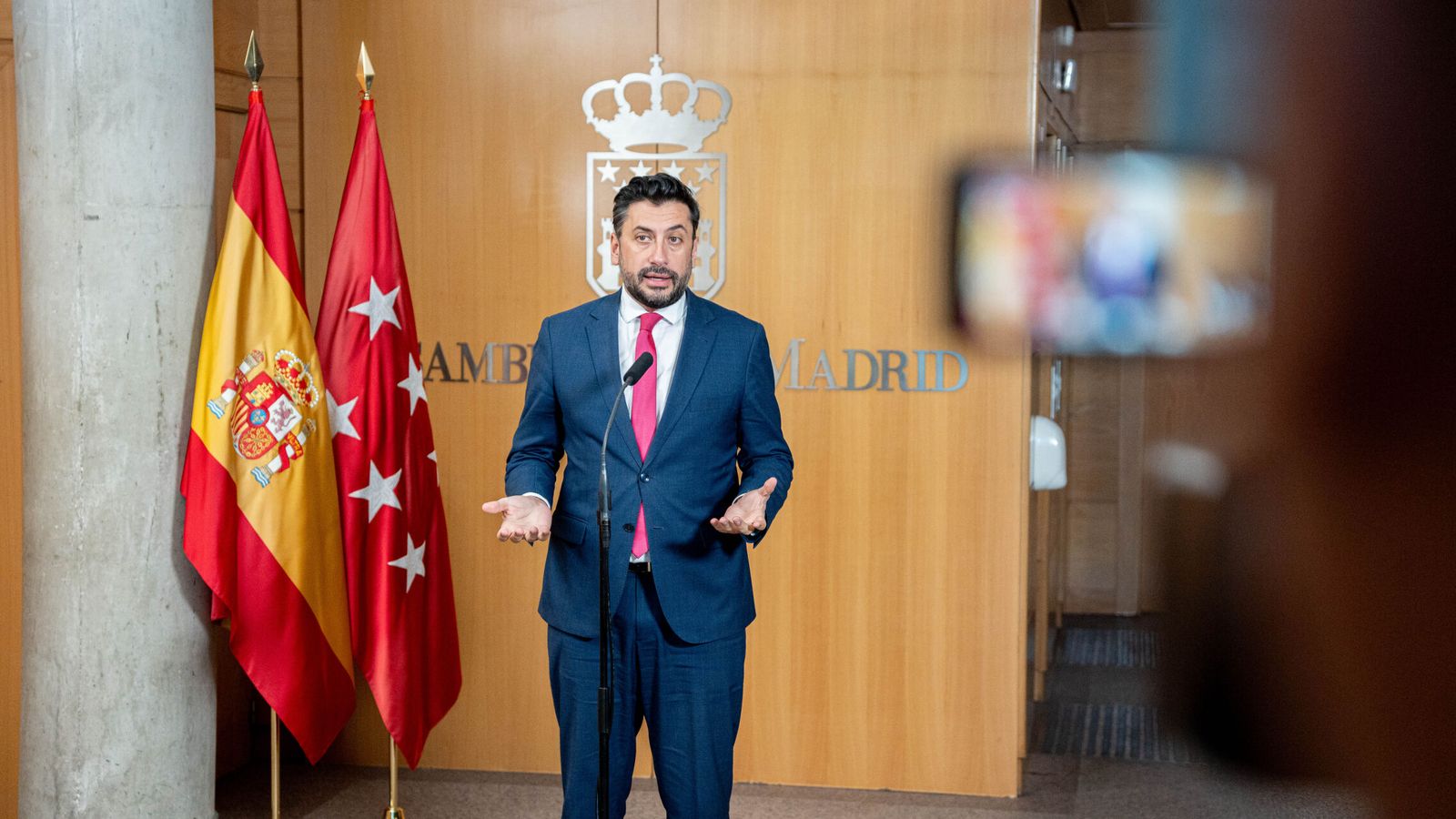 La 'ley de nietos' dispara un 40% el voto exterior en Madrid y ya son un tercio de los nuevos inscritos
