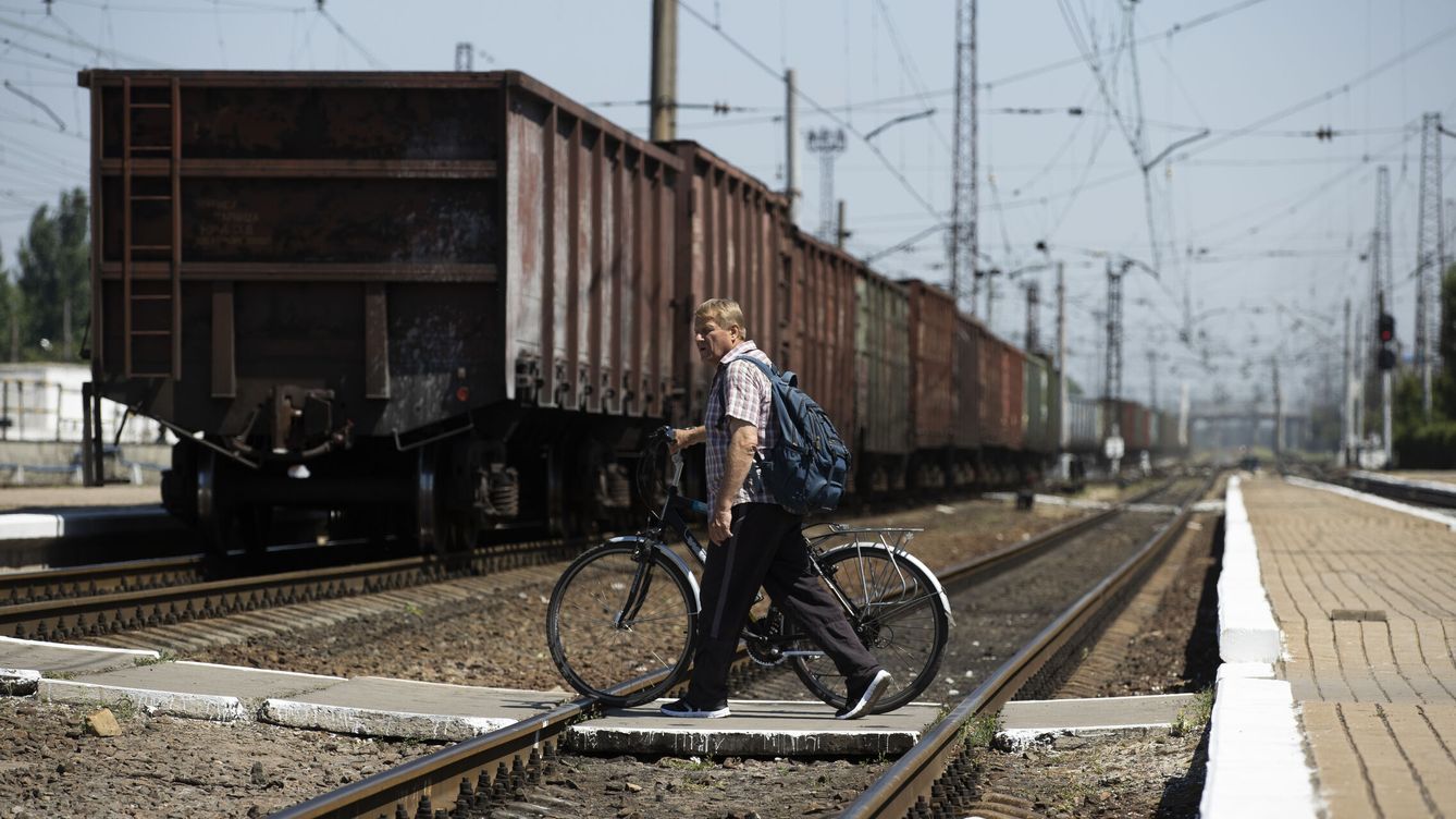 Foto: Un tren ucraniano en Pokrovsk en una imagen de archivo. (EFE/Orlando Barría)