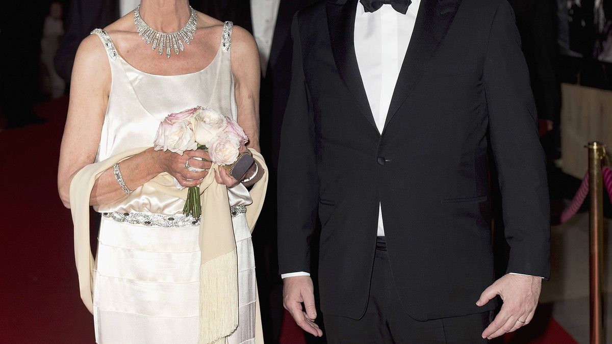 Vestido de novia 'pale wrap dress': inspírate en el otro diseño de boda de Carolina de Mónaco