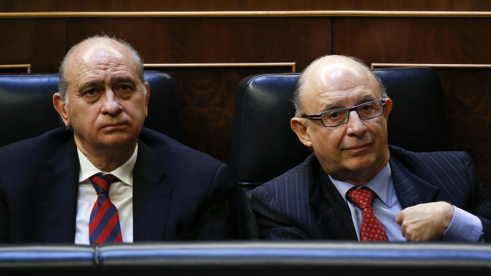 Foto: Jorge Fernández Díaz (izq.) y Cristóbal Montoro (Reuters)